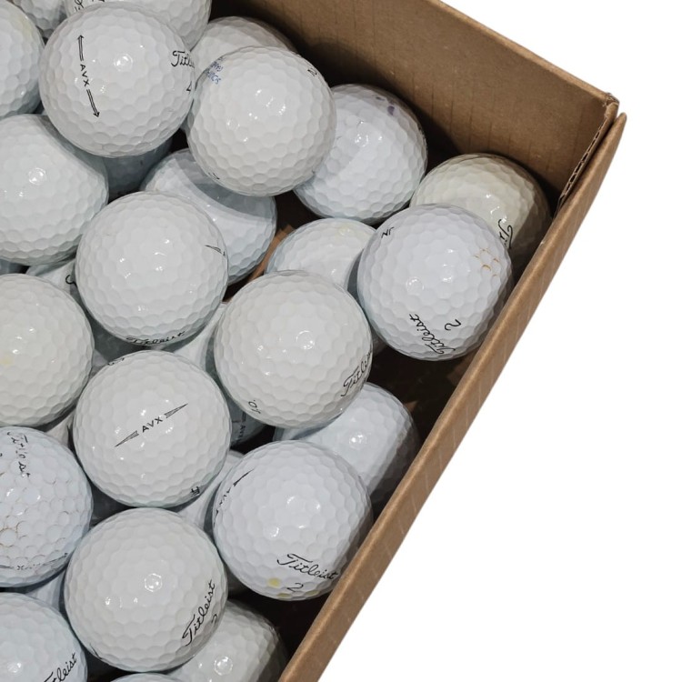 Używane piłki golfowe LAKEBALLS Titleist AVX kat C - białe