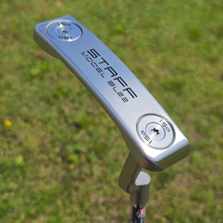 Kij golfowy - putter Wilson Staff model BL22 (blade)