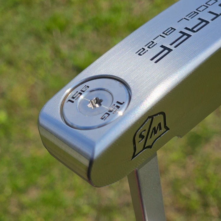Kij golfowy - putter Wilson Staff model BL22 (blade)
