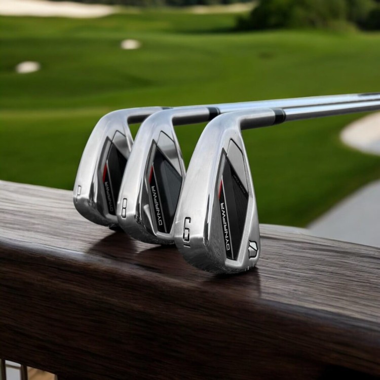 Wilson DYNAPWR Irons - kije golfowe game improvement