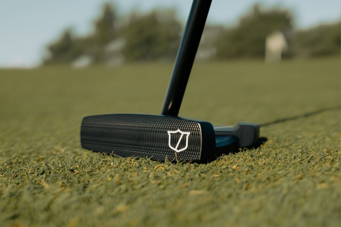 Frezowane lico w putterze ZERO TORQUE - Wilson ZT 606