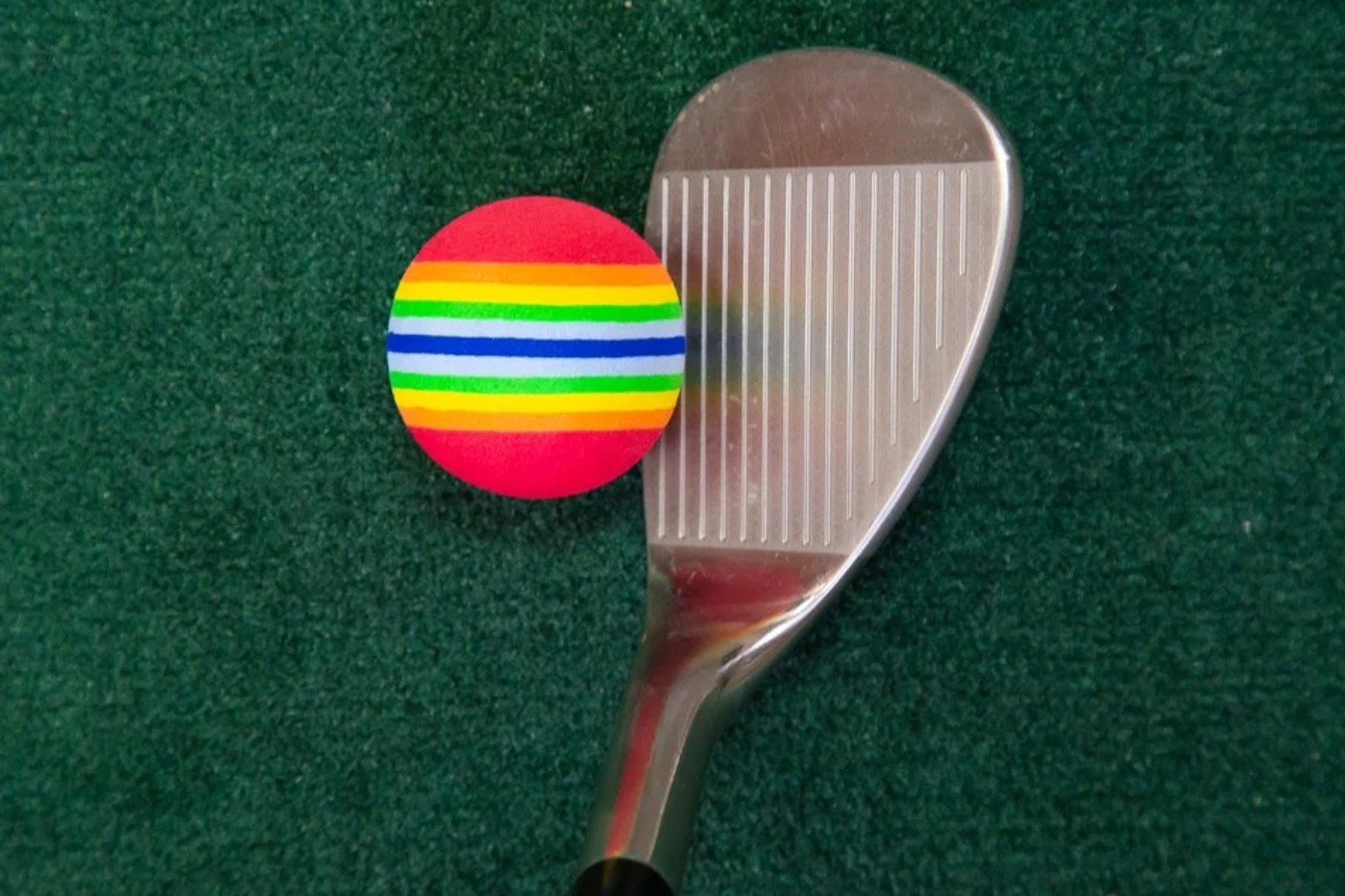 Piłki golfowe kolorowe z pianki do treningu golfa w domu.