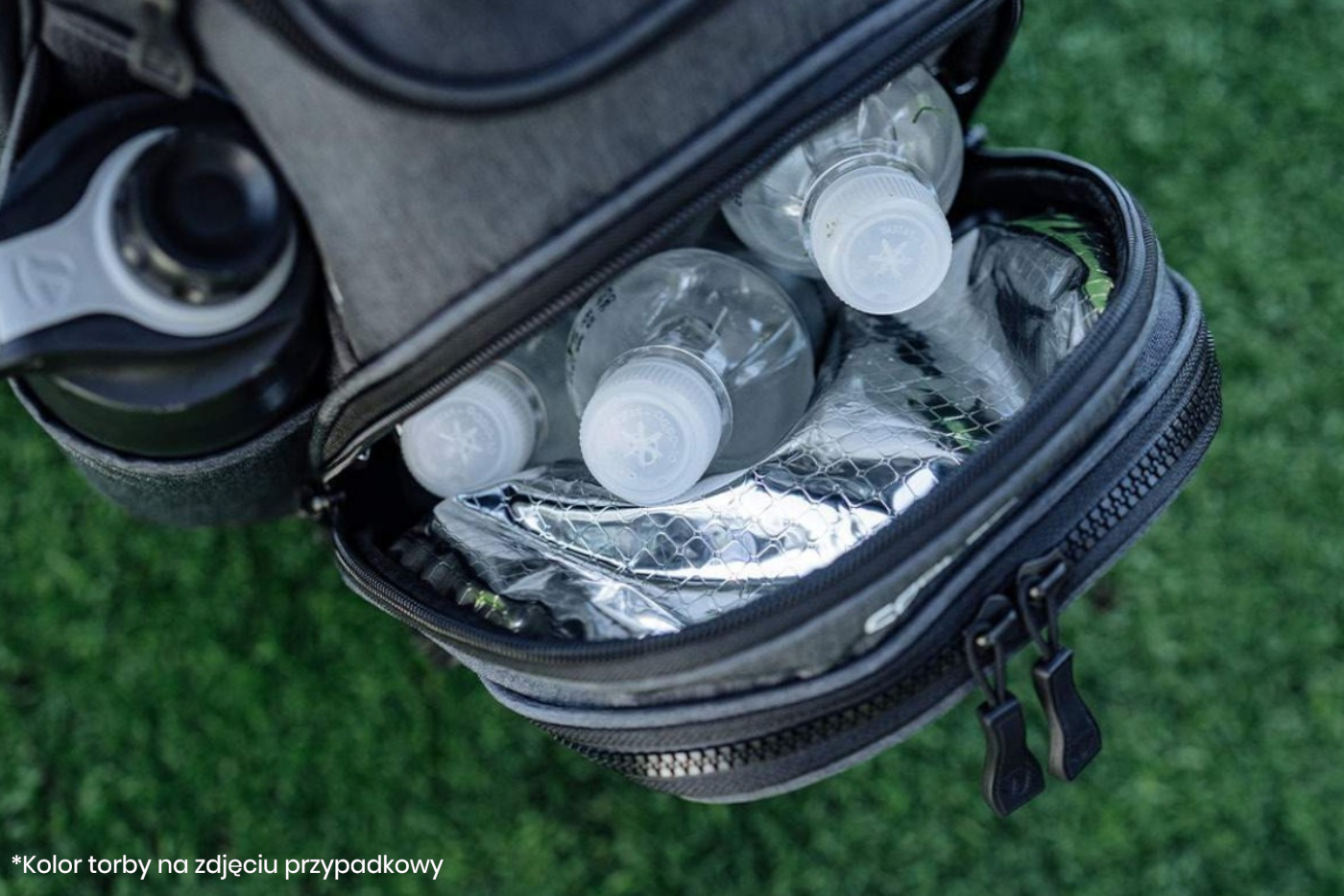 Kieszeń chłodząca w torbie golfowej TaylorMade CART Lite 2026