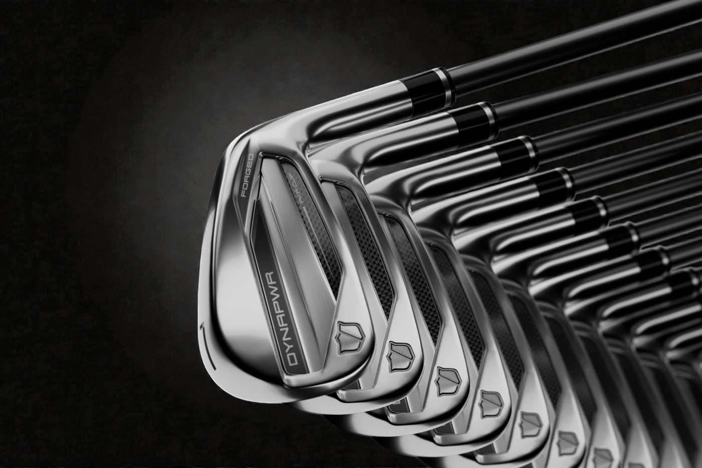 Kute kije dla średniozaawansowanych - Wilson DYNAPWR Forged Irons 2026