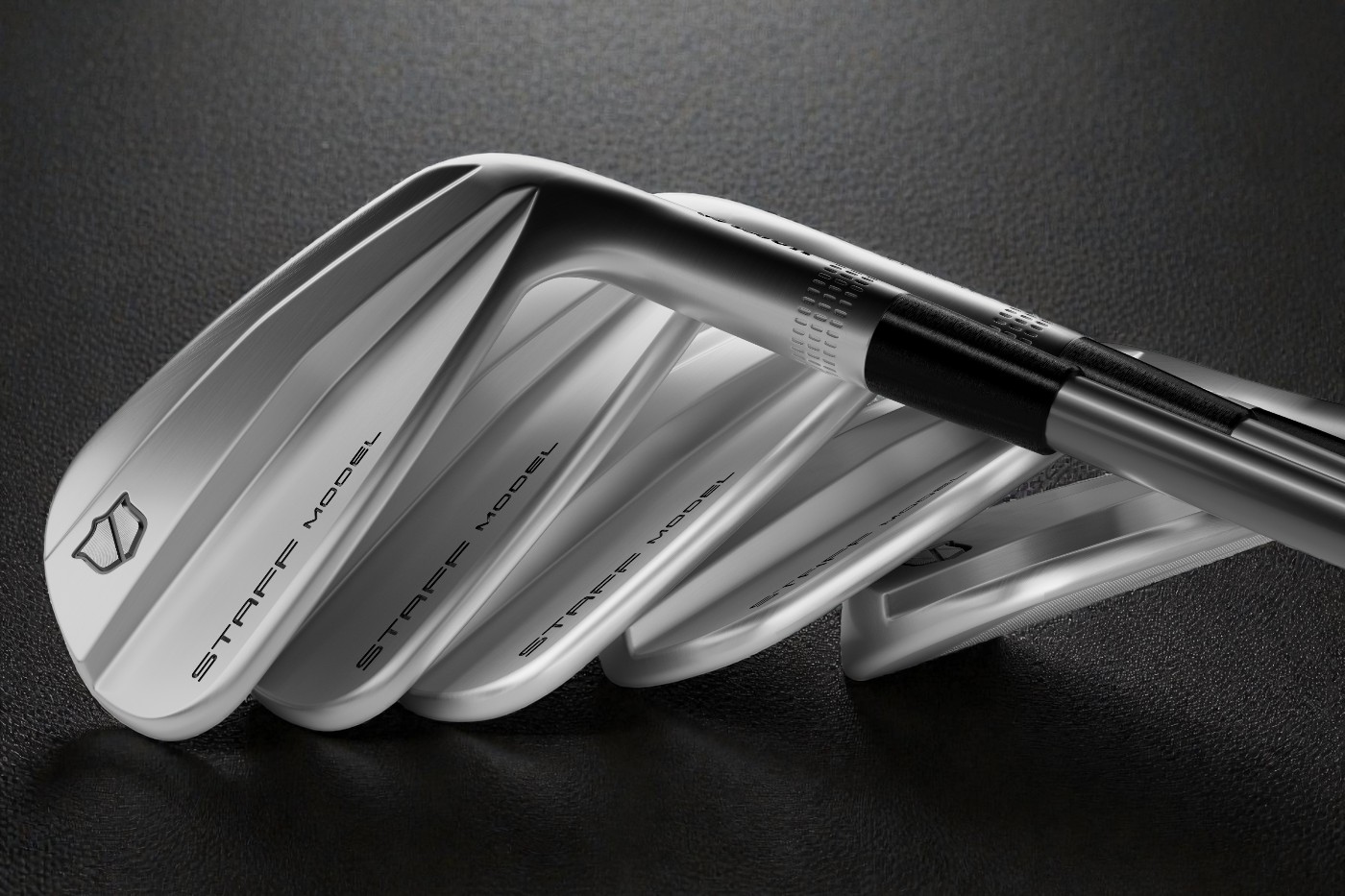 Kute kije typu blade - Wilson Staff Model Blade 2026